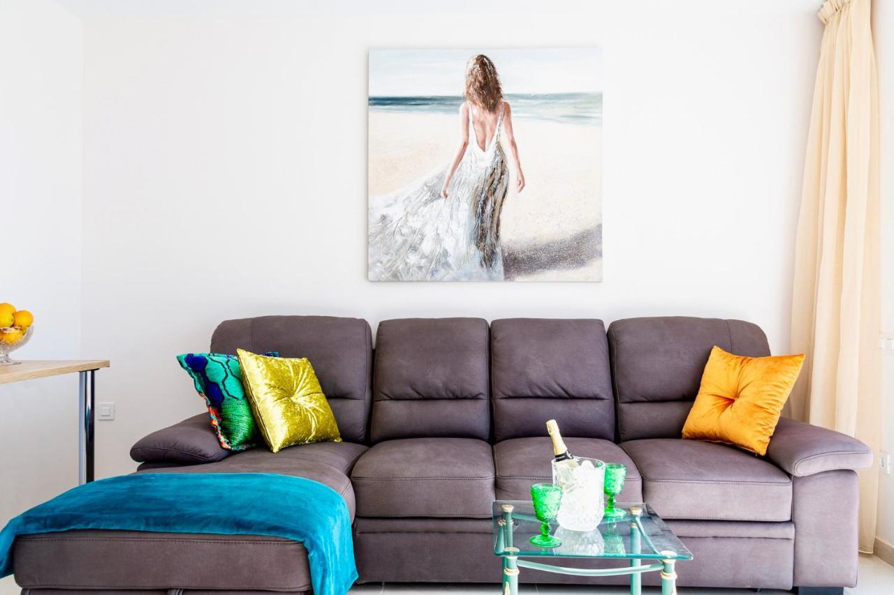 Esmeralda. Lovely And New Apartment Right By The Ocean! Callao Salvaje Esterno foto
